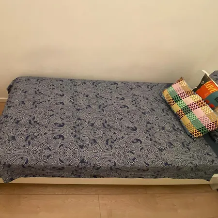 Diagonal Eixample Hostel