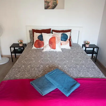 Diagonal Eixample Hostel